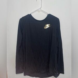 Women Large Nike shirt
